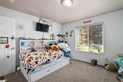 250 SW Jamee Kay Lane Grants Pass OR 97527