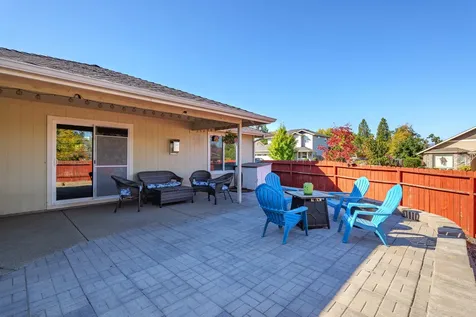 250 SW Jamee Kay Lane Grants Pass OR 97527