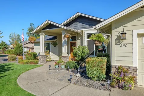 250 SW Jamee Kay Lane Grants Pass OR 97527