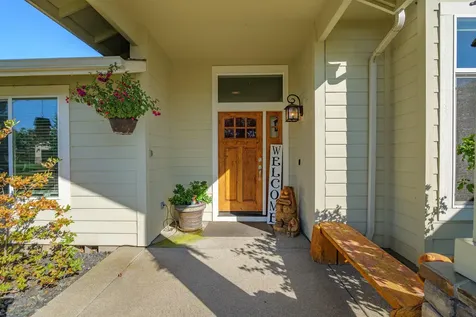 250 SW Jamee Kay Lane Grants Pass OR 97527