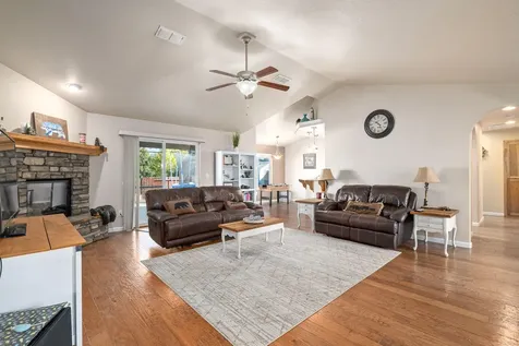 250 SW Jamee Kay Lane Grants Pass OR 97527