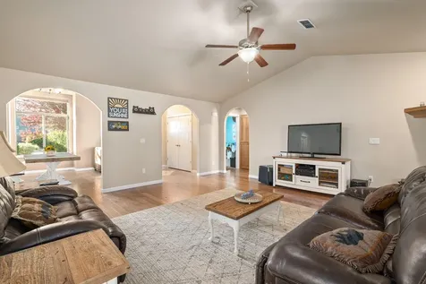 250 SW Jamee Kay Lane Grants Pass OR 97527