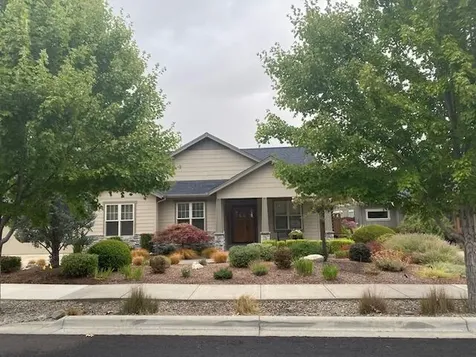 2383 Blue Sky Lane Ashland OR 97520