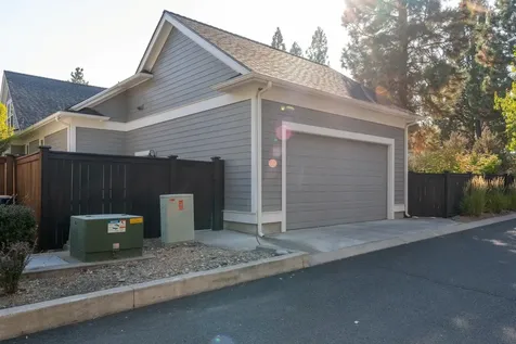2180 NW Clearwater Drive Bend OR 97703