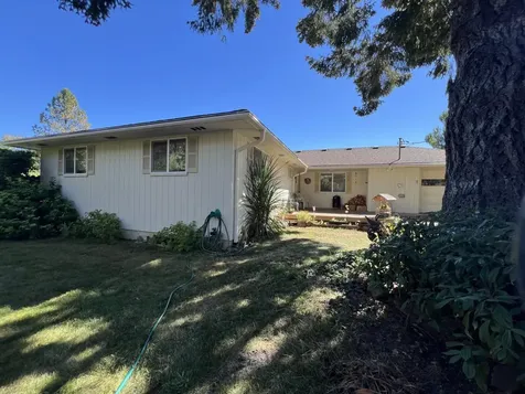 203 Mobley Drive Azalea OR 97410