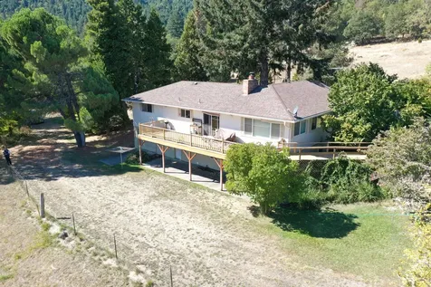 203 Mobley Drive Azalea OR 97410