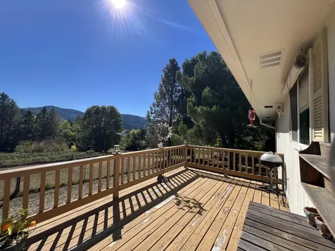 203 Mobley Drive Azalea OR 97410