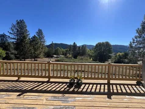 203 Mobley Drive Azalea OR 97410