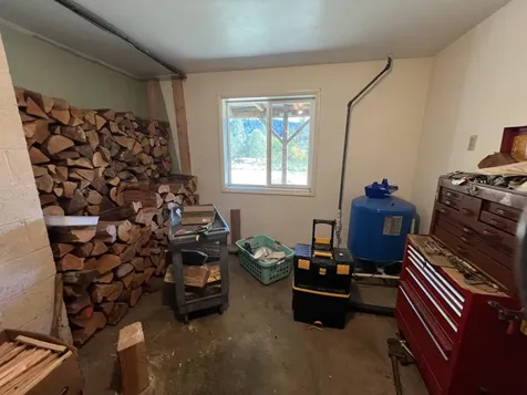 203 Mobley Drive Azalea OR 97410