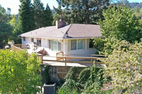 203 Mobley Drive Azalea OR 97410