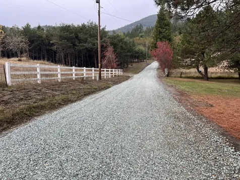 203 Mobley Drive Azalea OR 97410