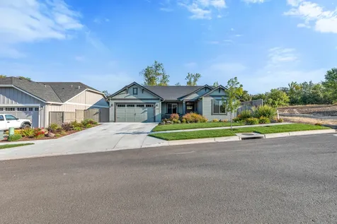 3975 Arizona Drive Medford OR 97504