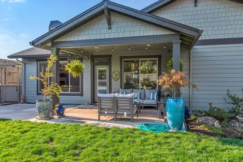3975 Arizona Drive Medford OR 97504