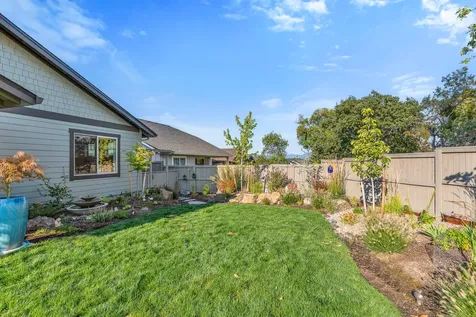 3975 Arizona Drive Medford OR 97504