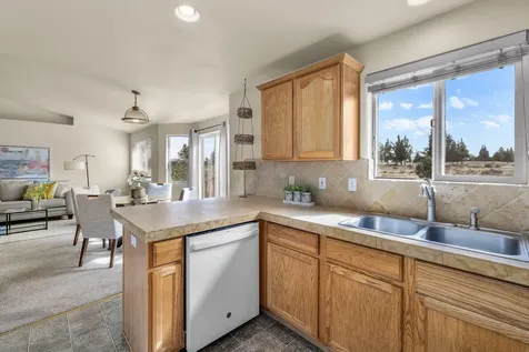 3347 NE Manchester Court Bend OR 97701