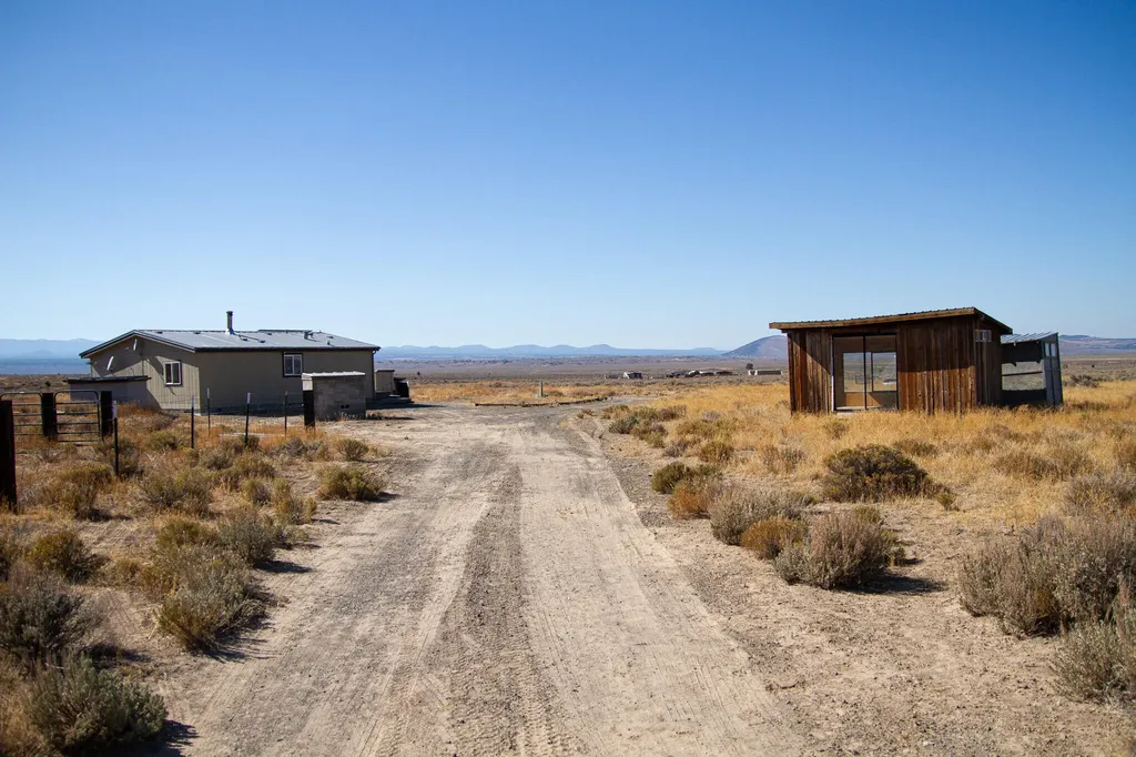27737 Ford Road Bend OR 97702