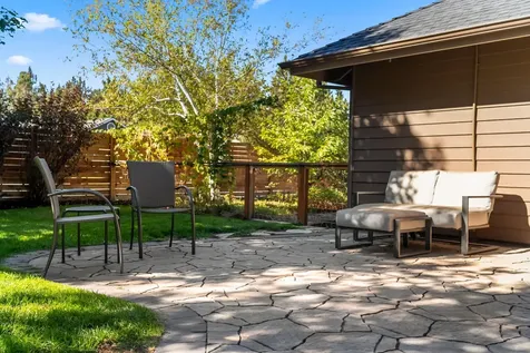 2107 NE Carrie Lane Bend OR 97701