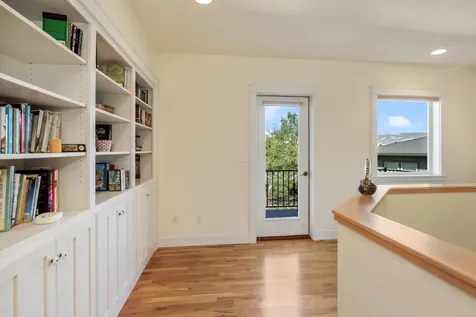 1644 Ross Lane Ashland OR 97520