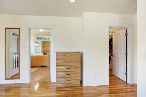 1644 Ross Lane Ashland OR 97520