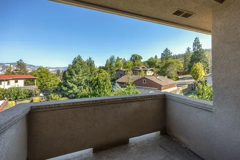 1644 Ross Lane Ashland OR 97520
