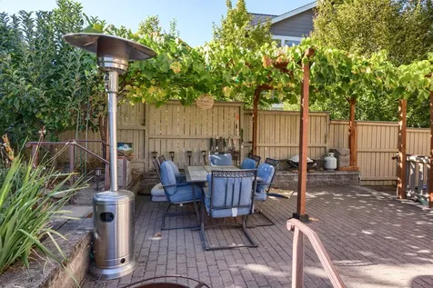 1644 Ross Lane Ashland OR 97520
