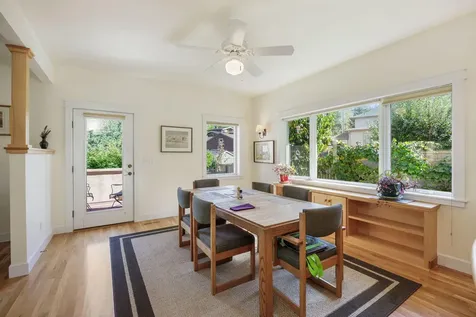 1644 Ross Lane Ashland OR 97520