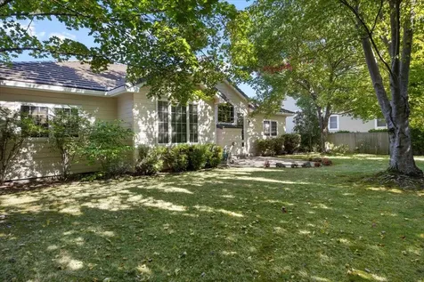 3482 Parkway Drive Medford OR 97504