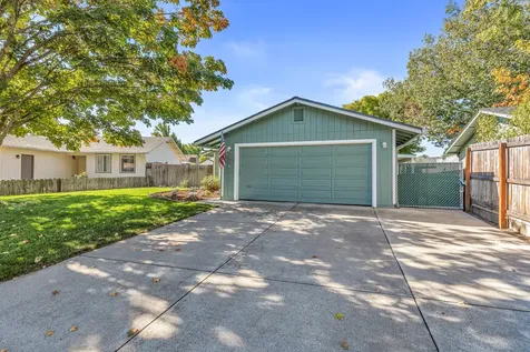 3051 Glengrove Avenue Medford OR 97501