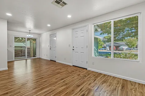 3051 Glengrove Avenue Medford OR 97501