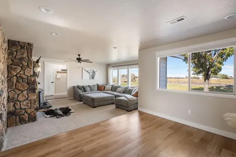 3180 NW Hemlock Avenue Redmond OR 97756