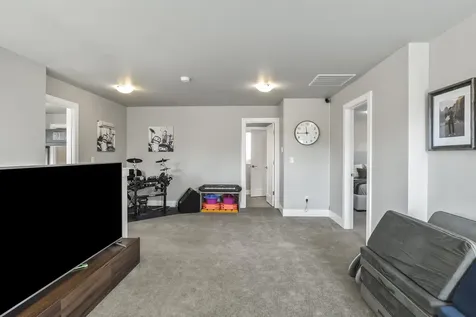 62676 NW Mehama Court Bend OR 97703