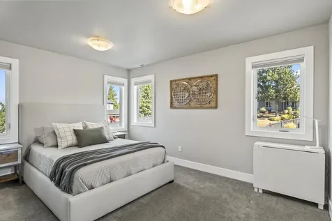 62676 NW Mehama Court Bend OR 97703