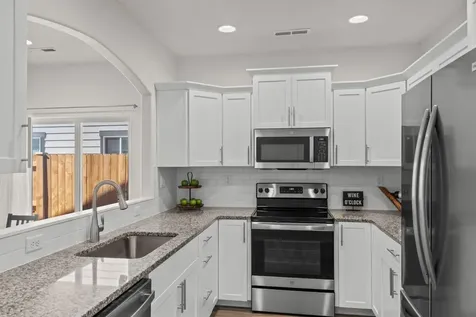 2565 NW Teak Place Redmond OR 97756