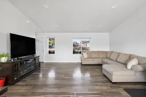 181 SE Tracie Street Madras OR 97741