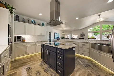 522 Ridgeway Circle Central Point OR 97502