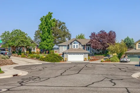 522 Ridgeway Circle Central Point OR 97502