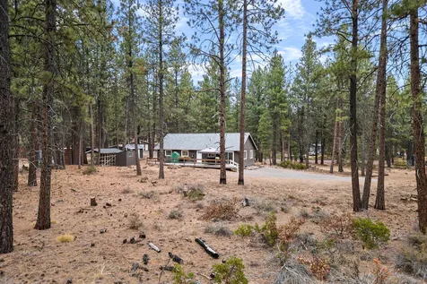 18979 Obsidian Road Bend OR 97702