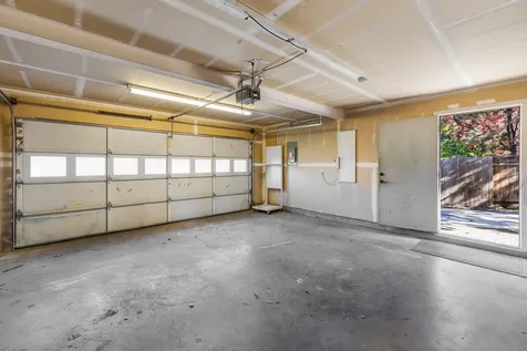 3025 NE Raleigh Court Bend OR 97701