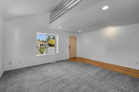 3025 NE Raleigh Court Bend OR 97701