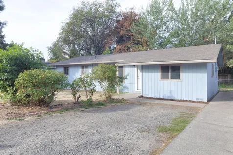 1320 SE Elm Lane Grants Pass OR 97526