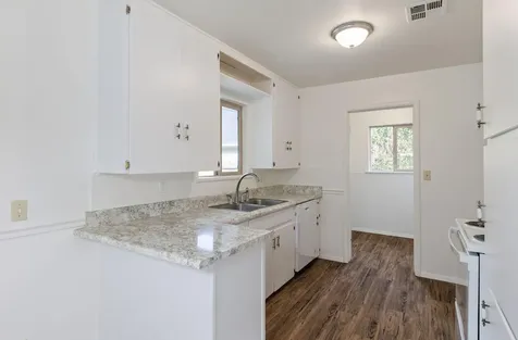 1320 SE Elm Lane Grants Pass OR 97526