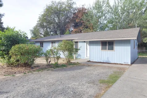 1320 SE Elm Lane Grants Pass OR 97526