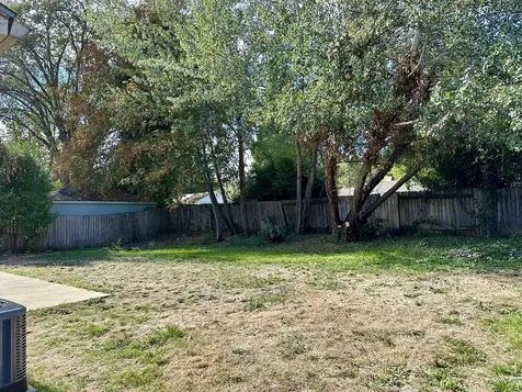 1320 SE Elm Lane Grants Pass OR 97526