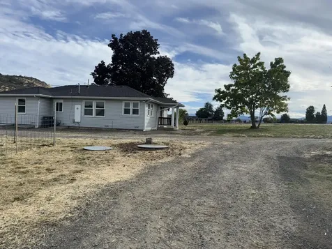2977 Coker Butte Road Medford OR 97504