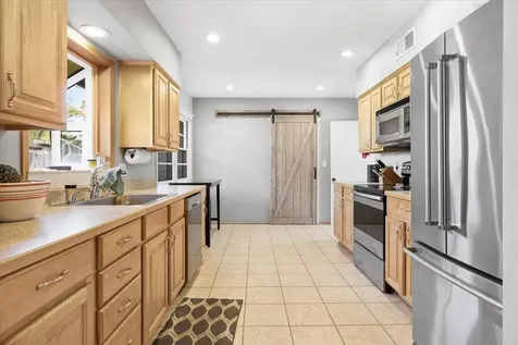 2136 Hillcrest Road Medford OR 97504