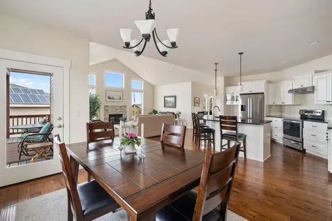 287 Highland Meadow Loop Redmond OR 97756