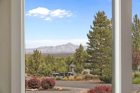 287 Highland Meadow Loop Redmond OR 97756