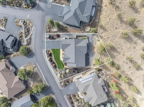 287 Highland Meadow Loop Redmond OR 97756