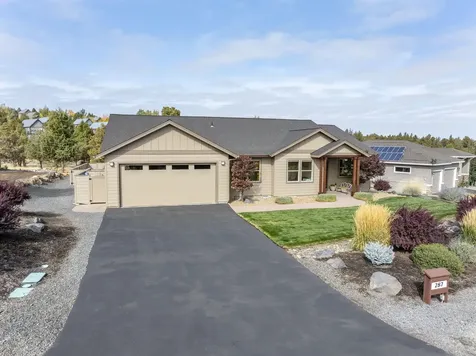 287 Highland Meadow Loop Redmond OR 97756