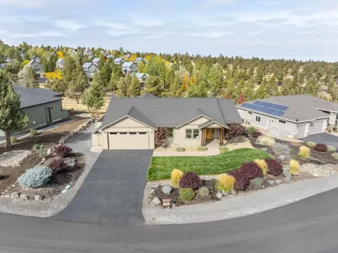 287 Highland Meadow Loop Redmond OR 97756